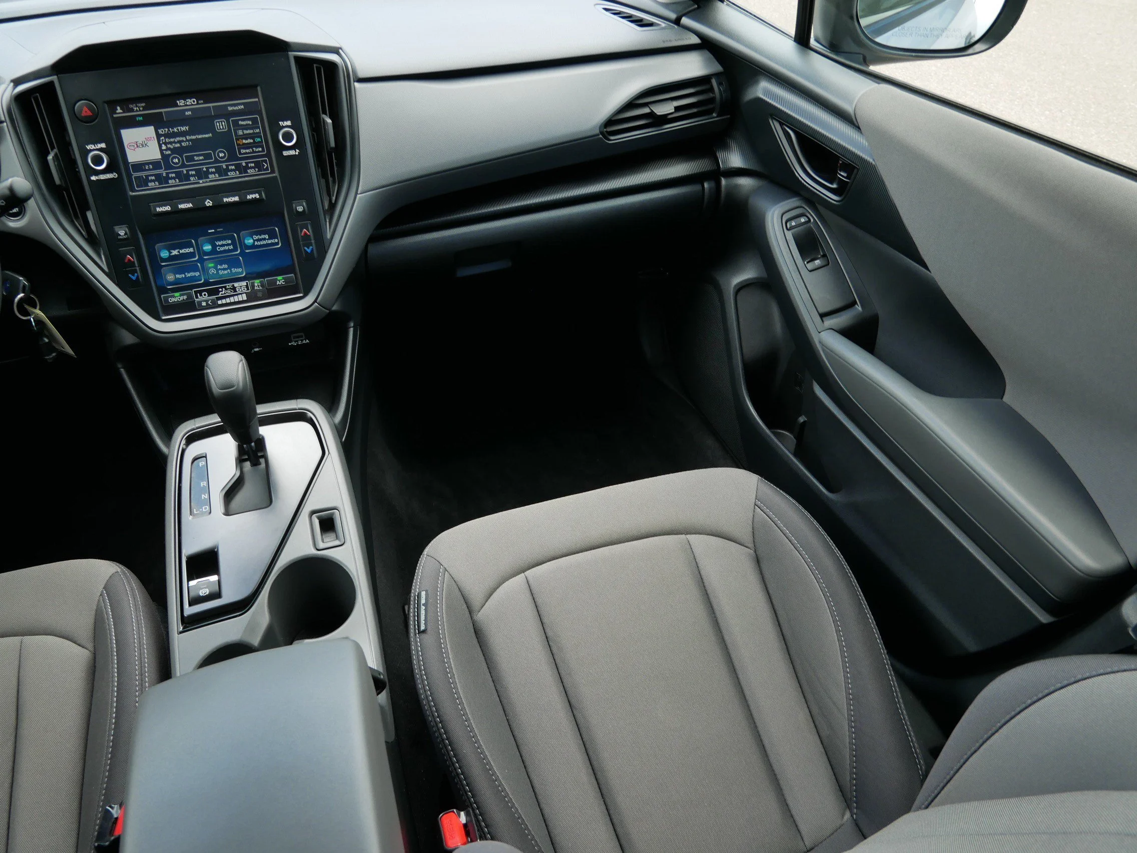 Used 2024 Ice Silver Metallic Subaru SUV CVT image 11