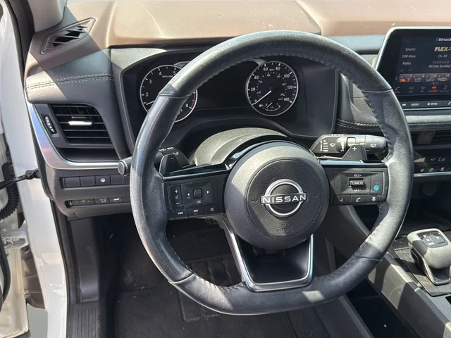 Used 2023 White Nissan SV image 6