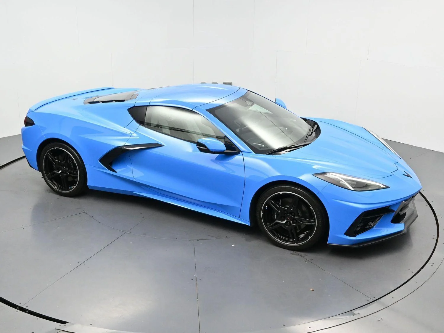Used 2024 Rapid Blue Chevrolet 2LT image 41