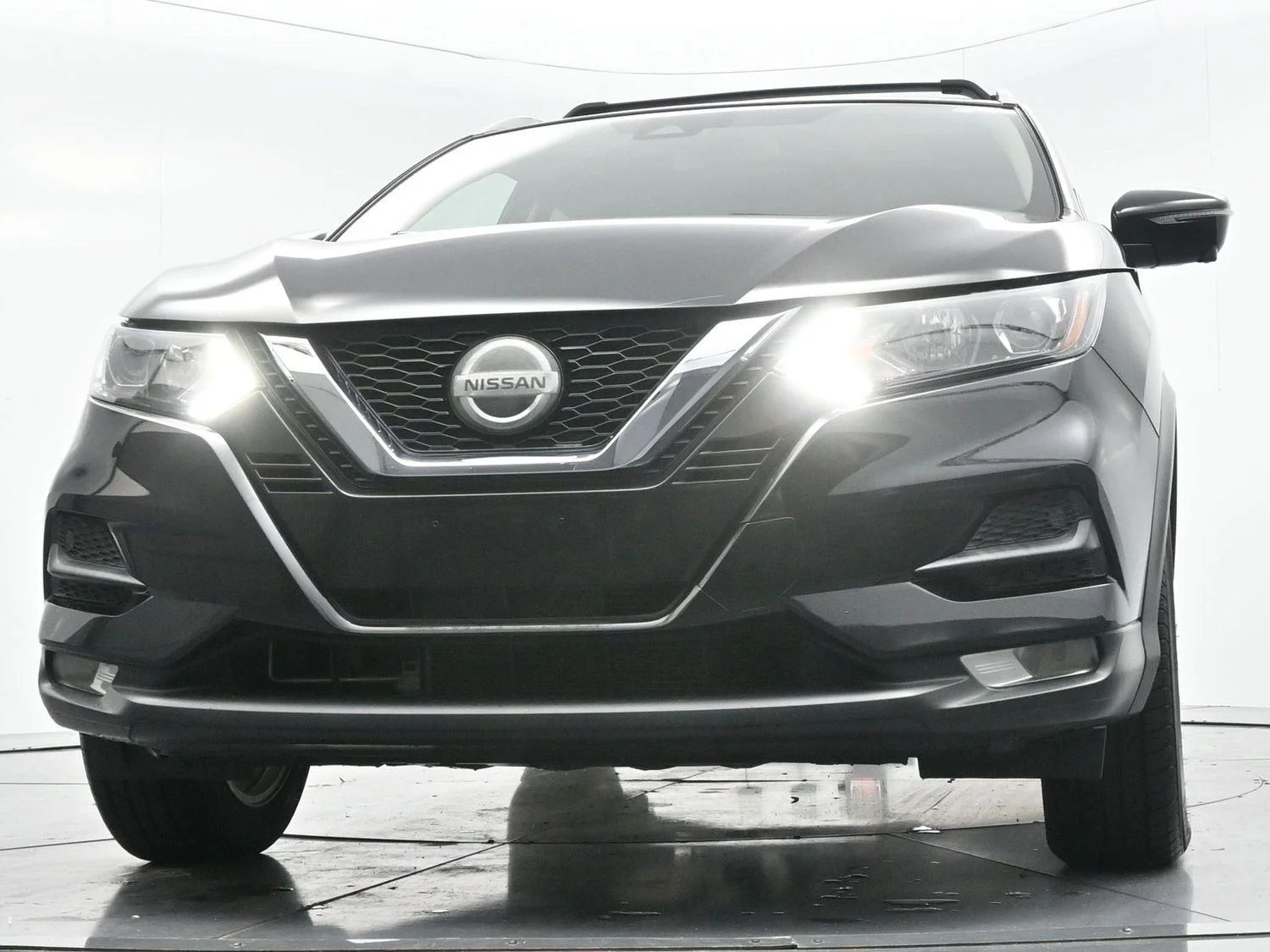 Used 2020 Magnetic Black Pearl Nissan SV image 45