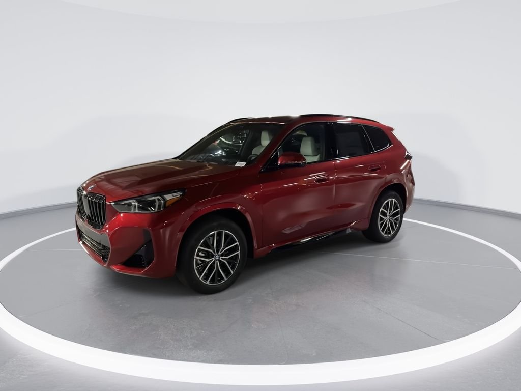 Used 2026 Red BMW xDrive28i image 4