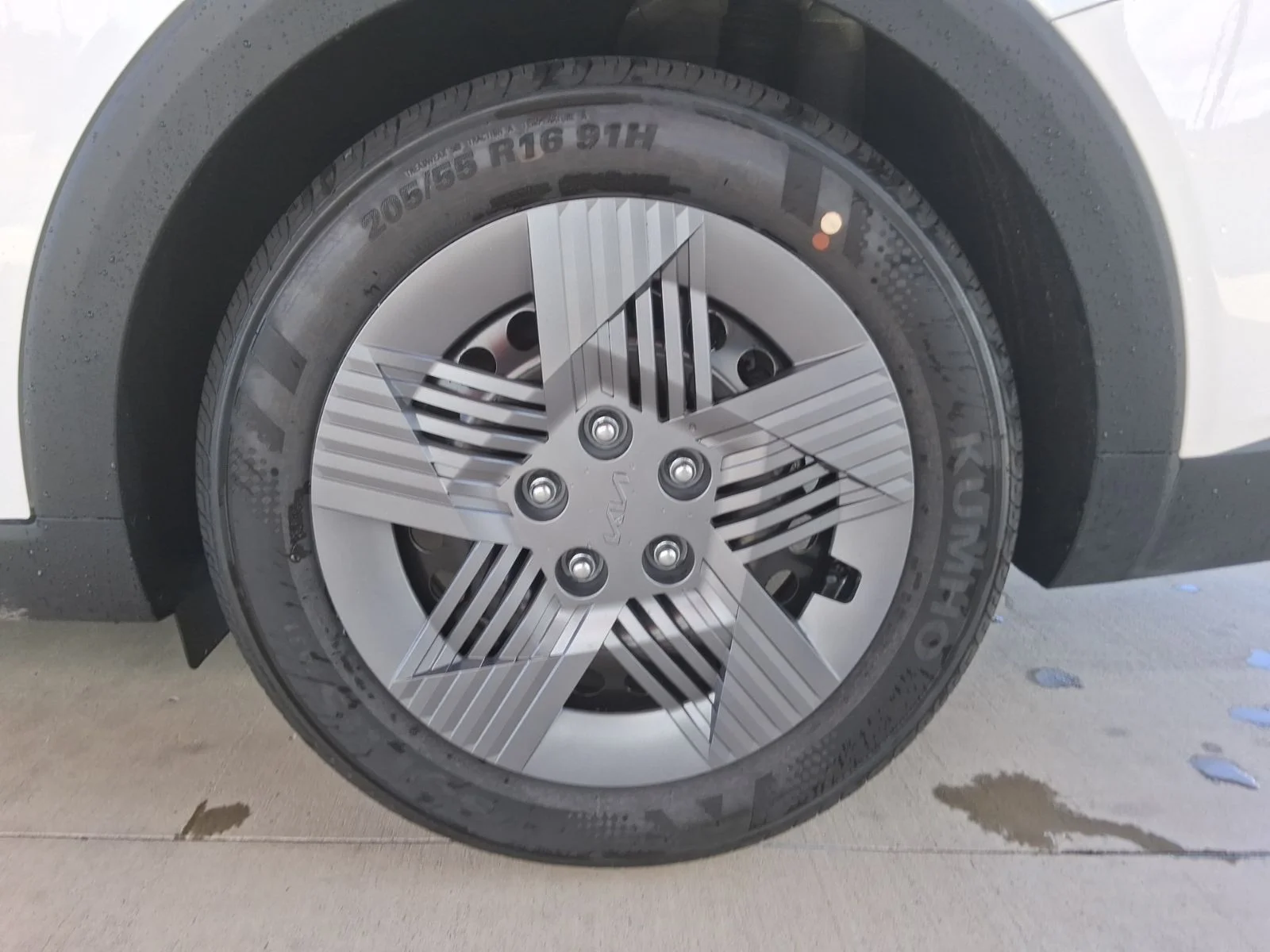 New 2026 White Kia LX image 24