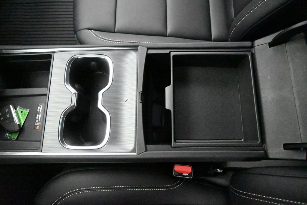 2026 GMC Acadia Elevation - Photo 15