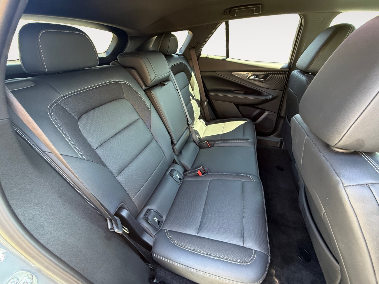 Used 2024 Sterling Gray Metallic Chevrolet LT image 18