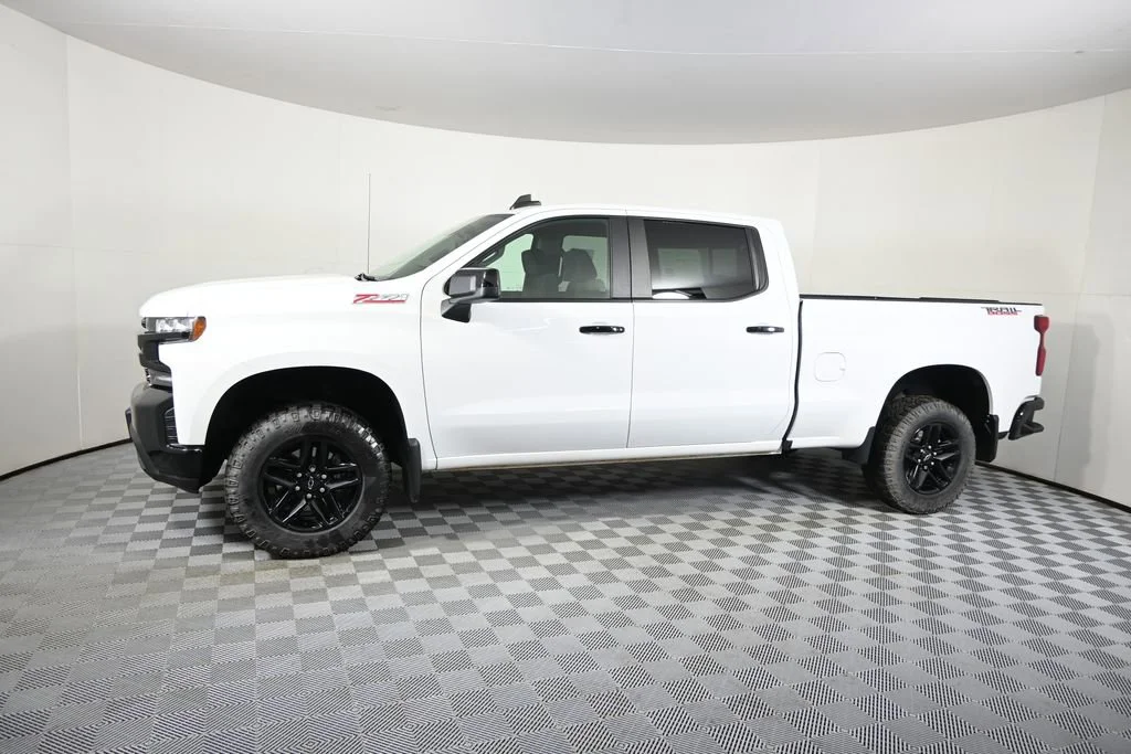 Used 2021 Chevrolet Silverado 1500 LT Trail Boss with VIN 1GCPYFED8MZ314860 for sale in Forest Lake, Minnesota