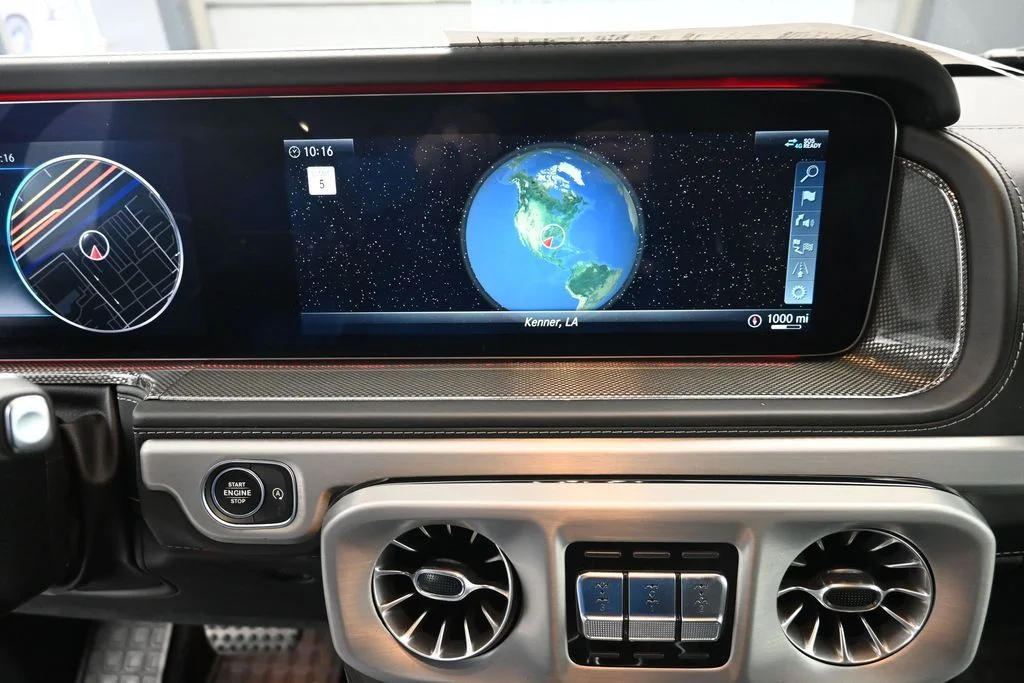 Used 2021 Gray Mercedes-Benz G 550 image 13