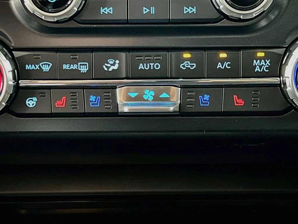 New 2026 Agate Black Metallic Ford Lariat image 24