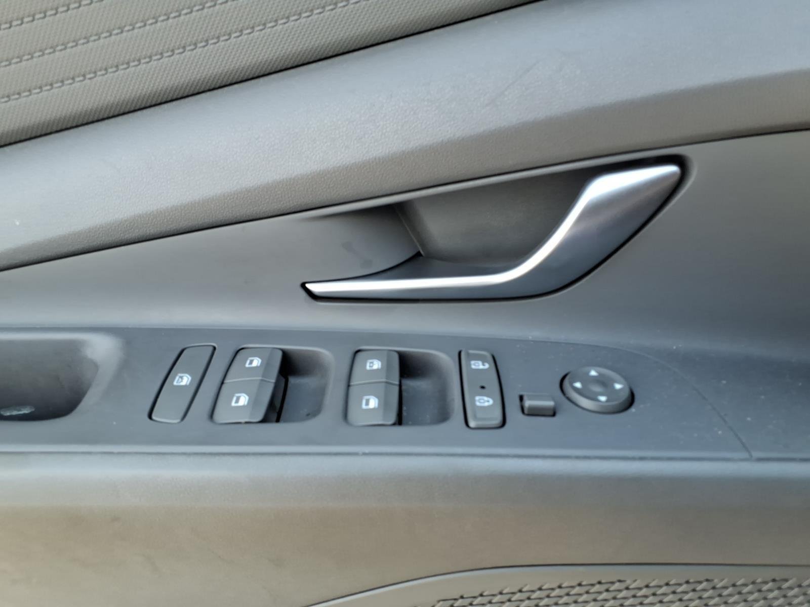 2021 Hyundai Elantra SEL - Photo 23