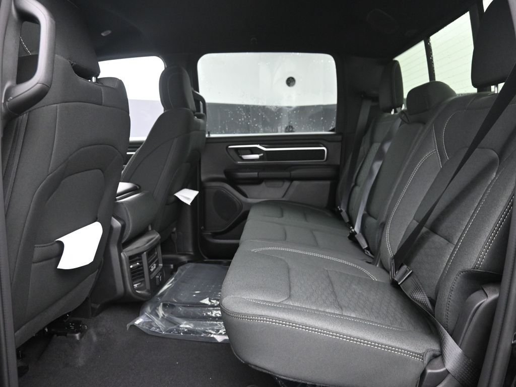 New 2026 Diamond Black Crystal Pearl-Coat Exterior Paint RAM Big Horn/Lone Star image 12