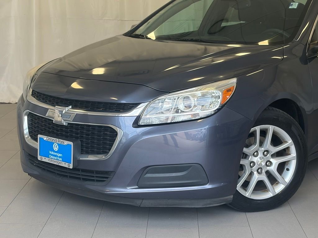 Used 2015 Chevrolet Malibu 1LT with VIN 1G11C5SL2FF269731 for sale in Orland Park, IL