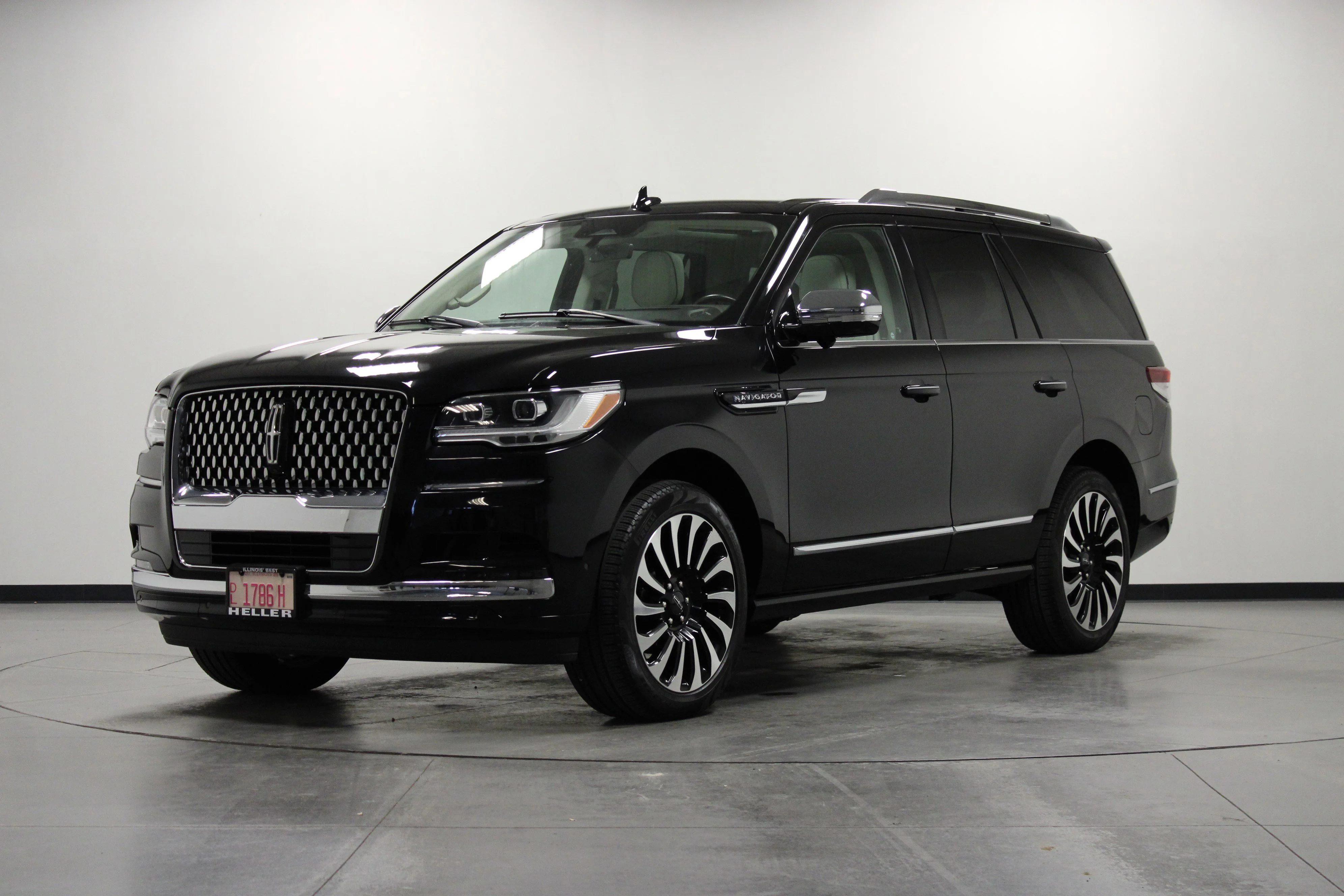Used 2023 Black Metallic Lincoln Black Label image 8