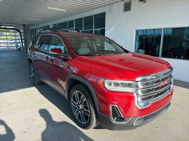 Used 2022 Cayenne Red Tintcoat GMC SLT image 10