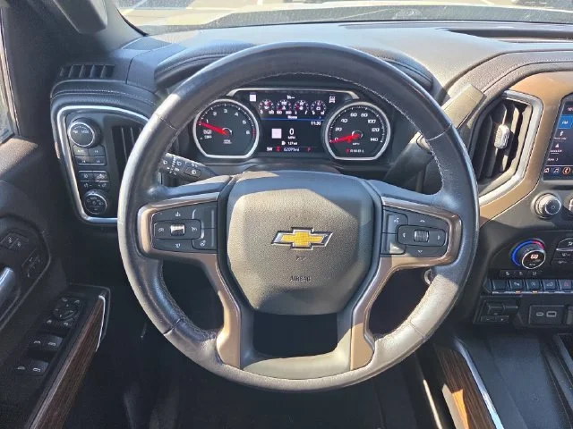 Used 2021 Blue Chevrolet High Country image 17