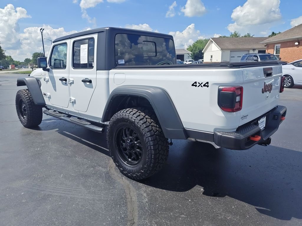Used 2023 White Jeep Mojave image 3