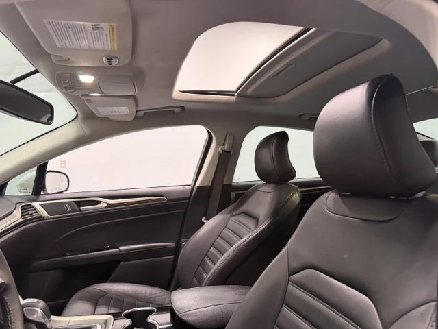 Used 2016 White Ford SE image 31