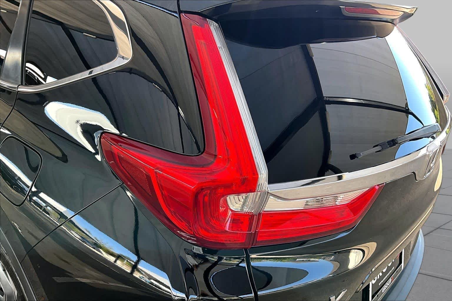 Used 2019 Crystal Black Pearl Honda EX-L image 29