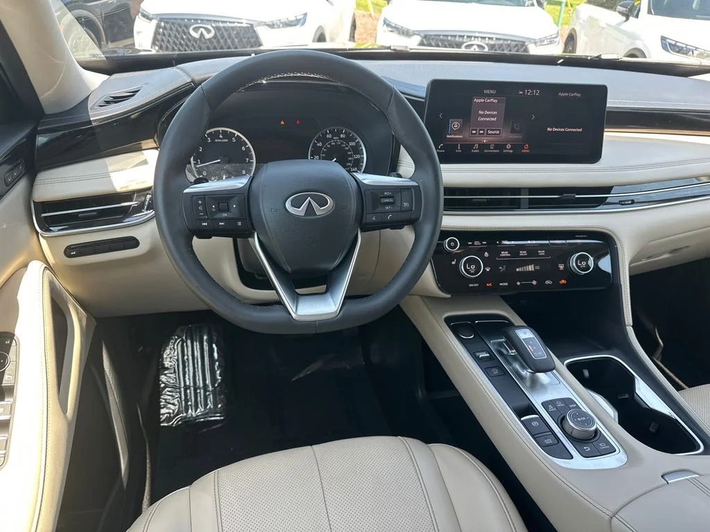 Used 2024 Black INFINITI PURE image 19