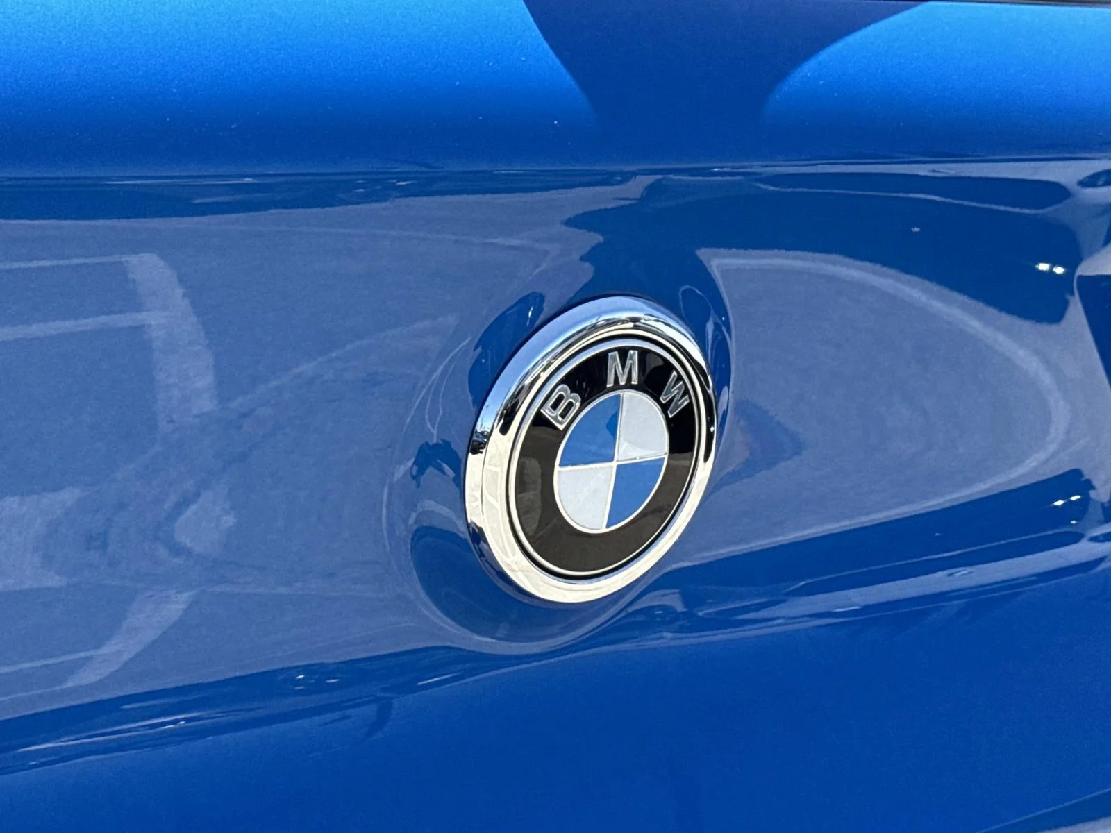 Certified Used 2023 Misano Blue Metallic BMW sDrive28i Sports Activity Coupe image 9