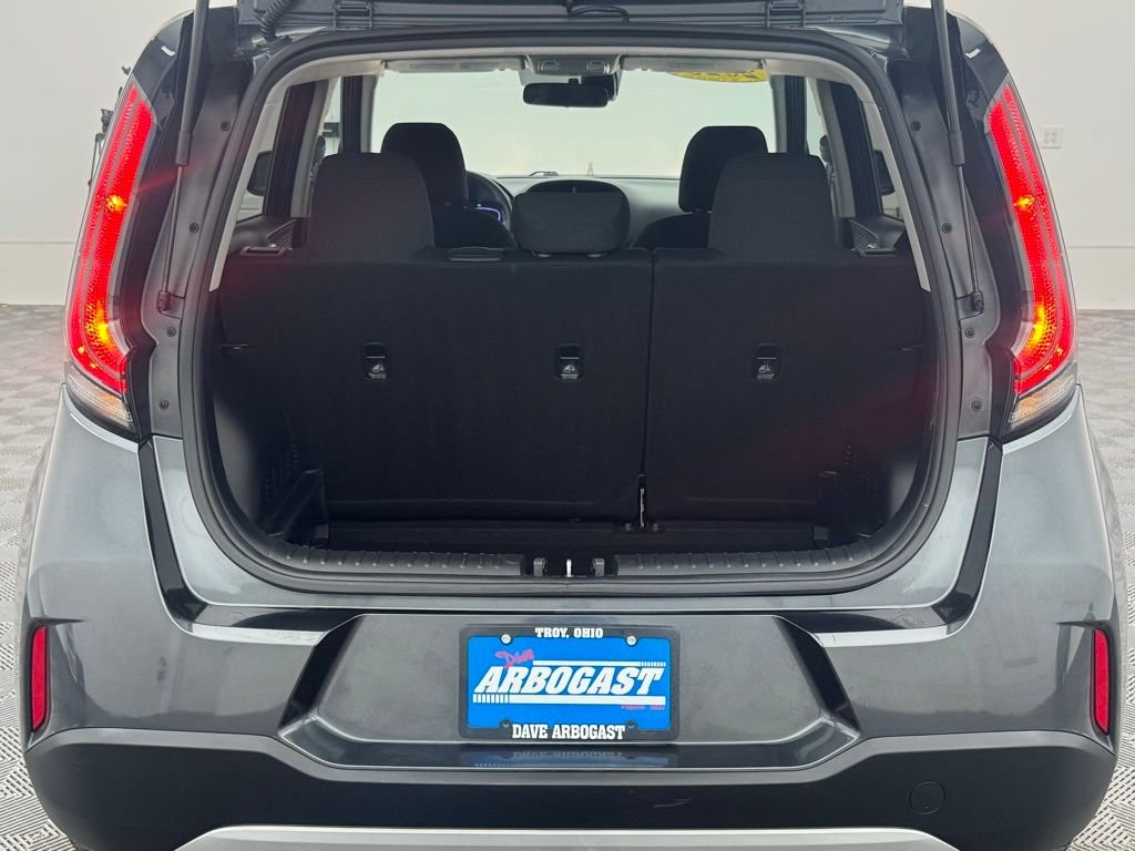 Used 2023 Gravity Gray Kia LX image 8