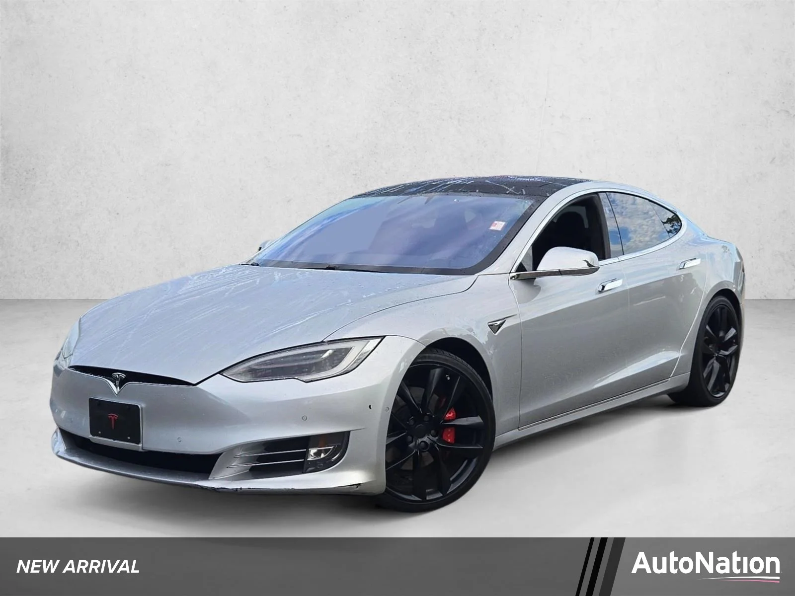 Used 2018 Silver/Gray Tesla P100D image 1