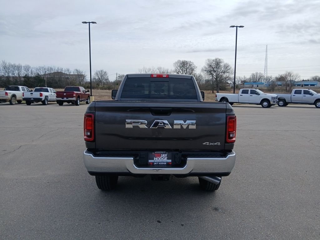 New 2026 Granite Crystal Metallic Clear-Coat Exterior Paint RAM Tradesman image 6