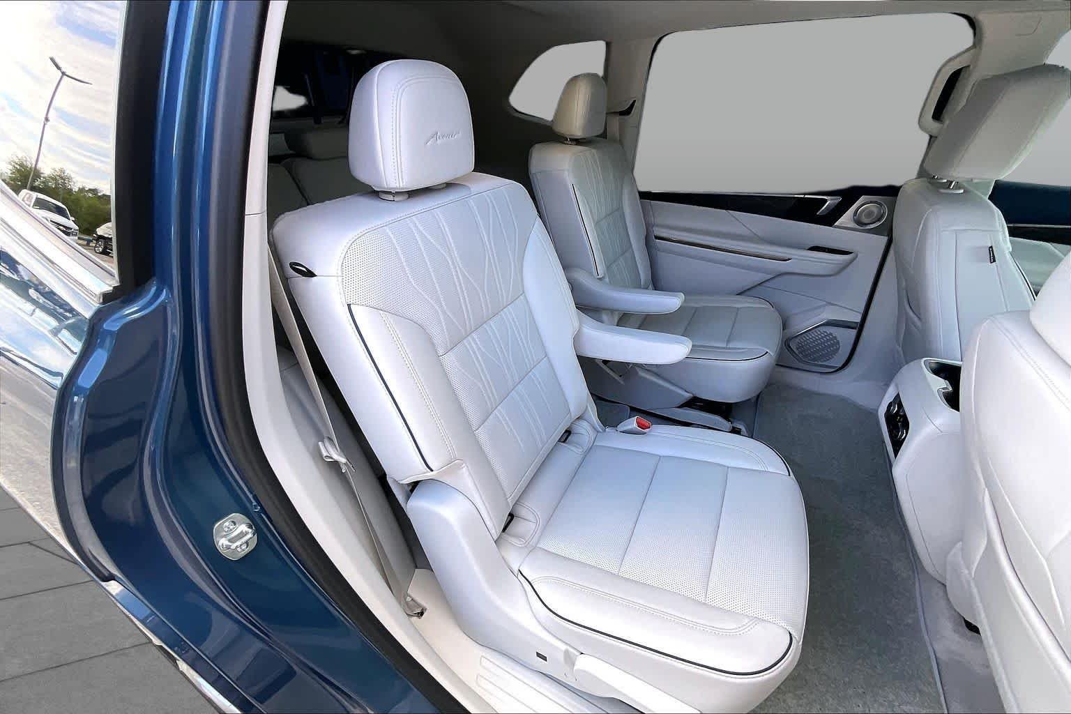 Used 2026 Ocean Blue Metallic Buick Avenir image 20