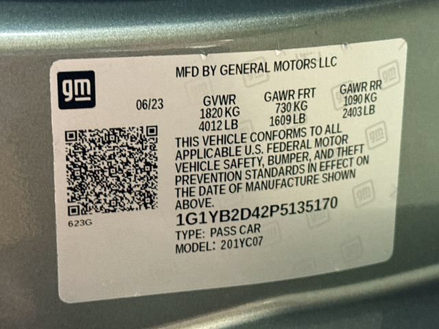 Used 2023 HYPERSONIC GRAY METALLIC Chevrolet 2LT image 28