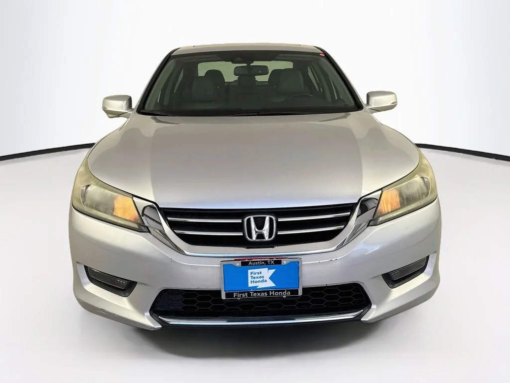 Used 2014 Silver Honda EX-L image 2