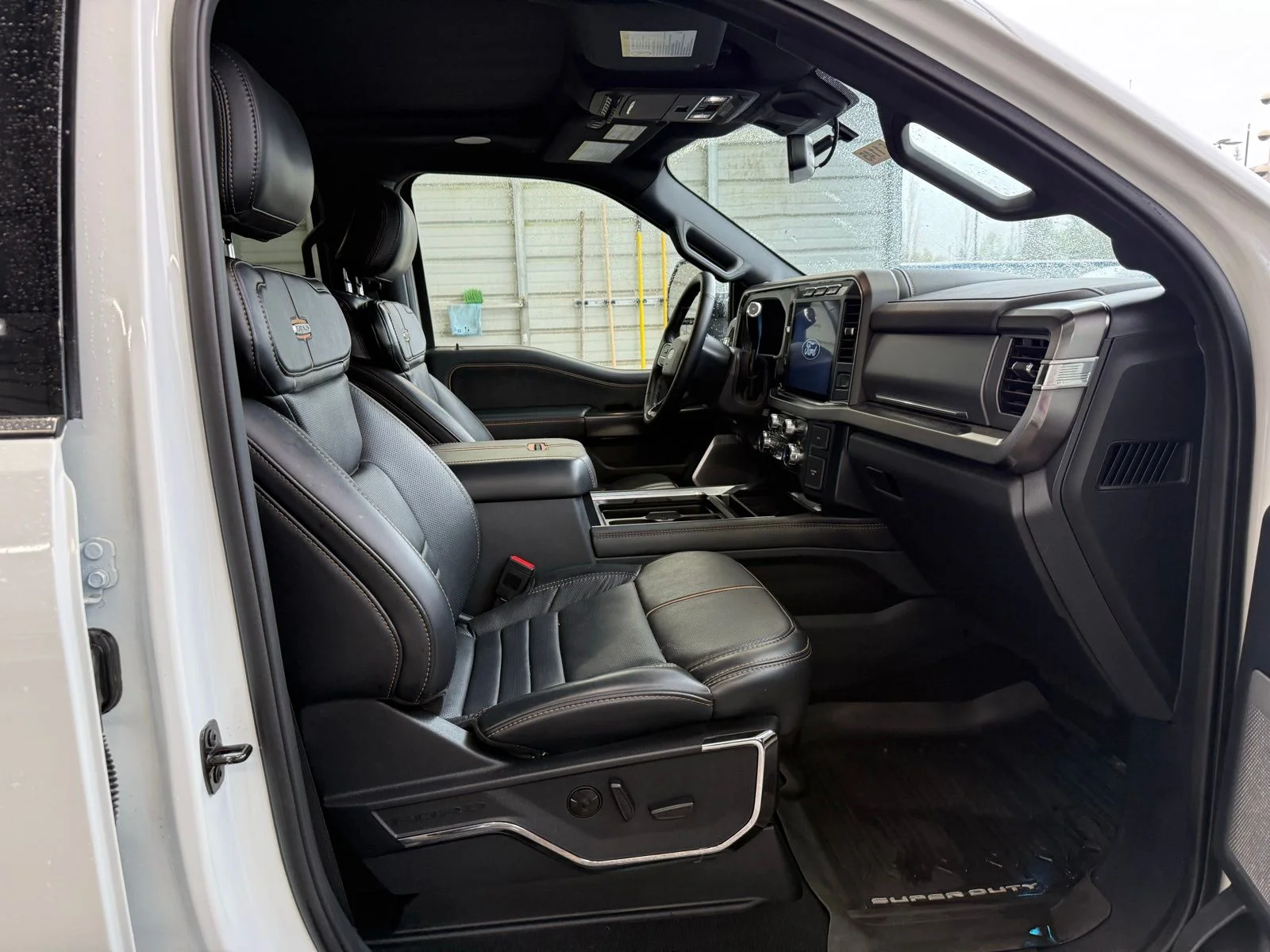 Used 2024 White Ford Platinum image 10