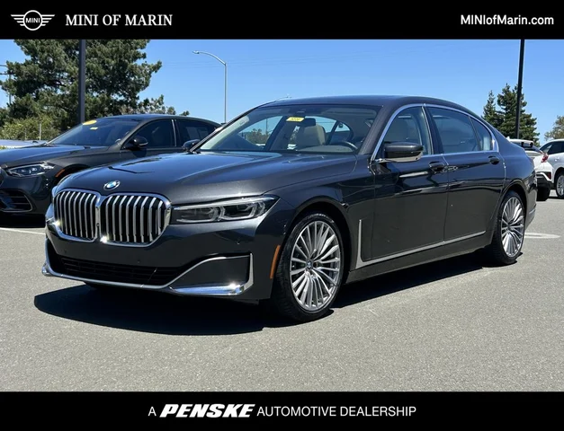 2022 BMW 7 Series 740i
