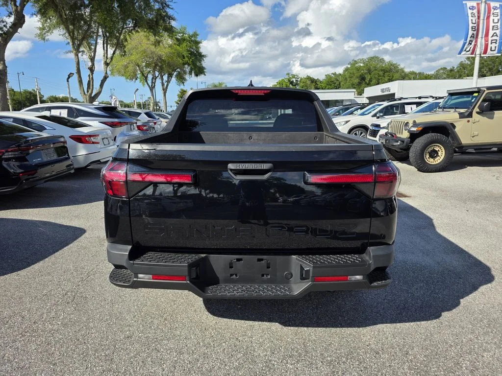 Used 2024 Black Hyundai SE image 4