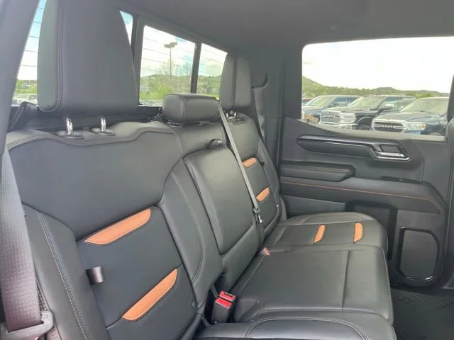 Used 2022 Onyx Black GMC AT4 image 27