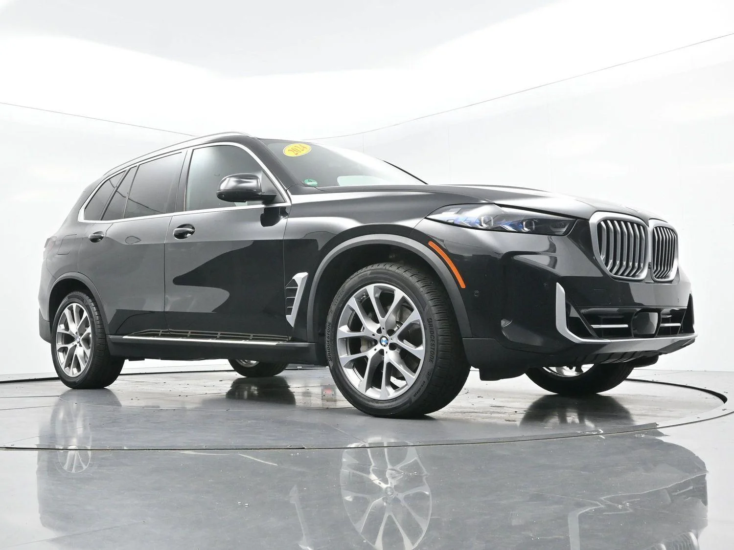 Used 2024 Carbon Black Metallic BMW xDrive40i image 49