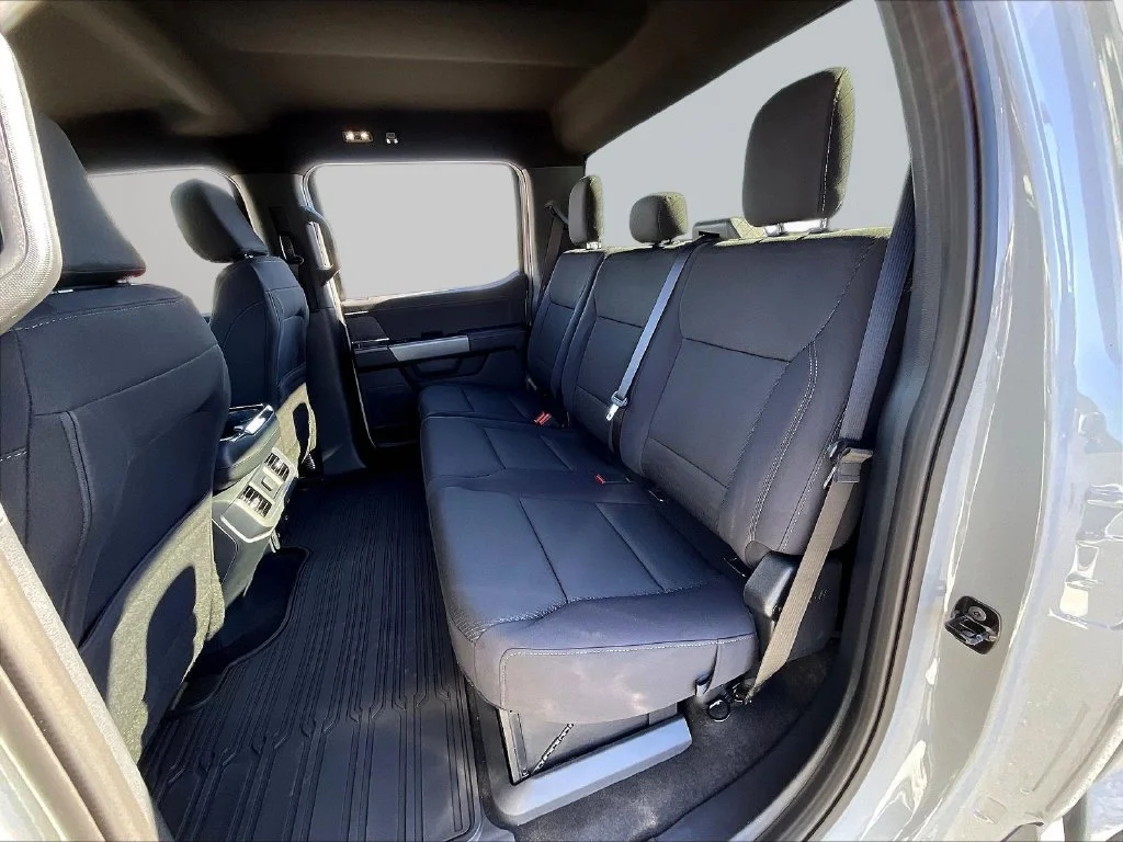 New 2026 Avalanche Ford XLT image 32
