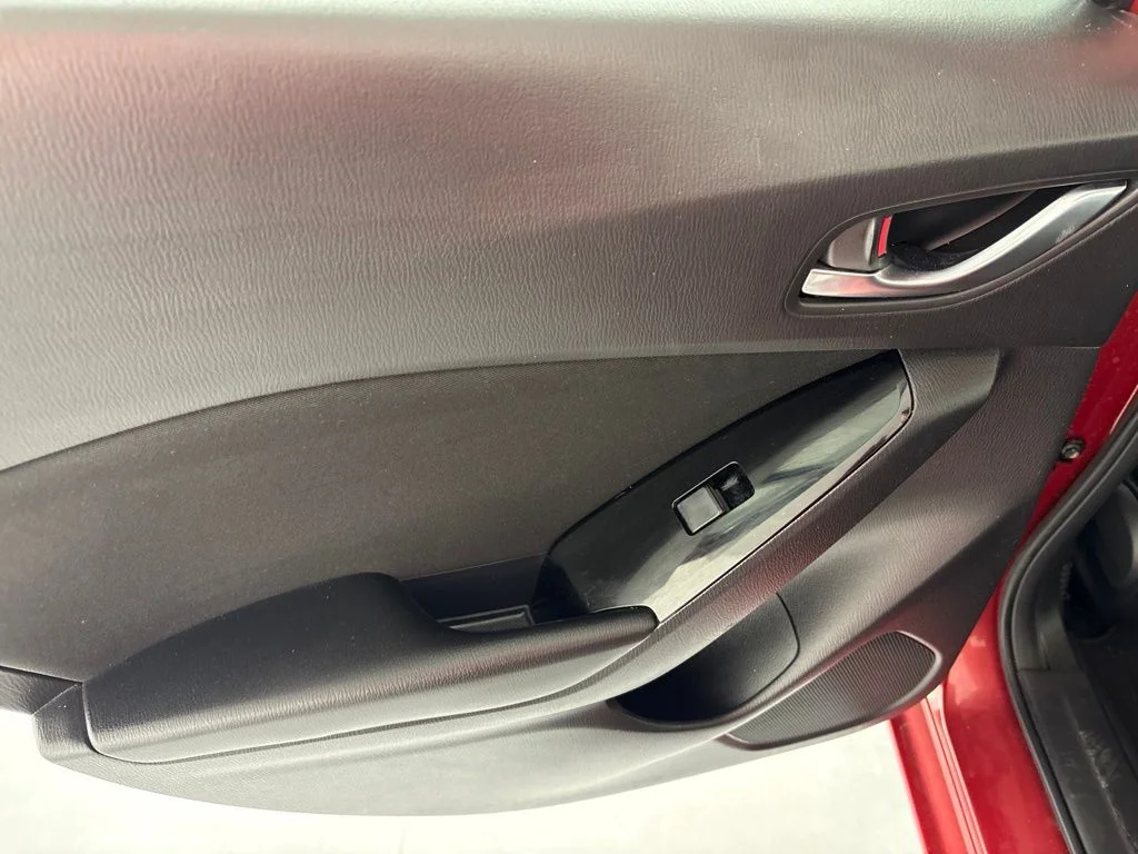 Used 2017 Red Mazda Sport image 20