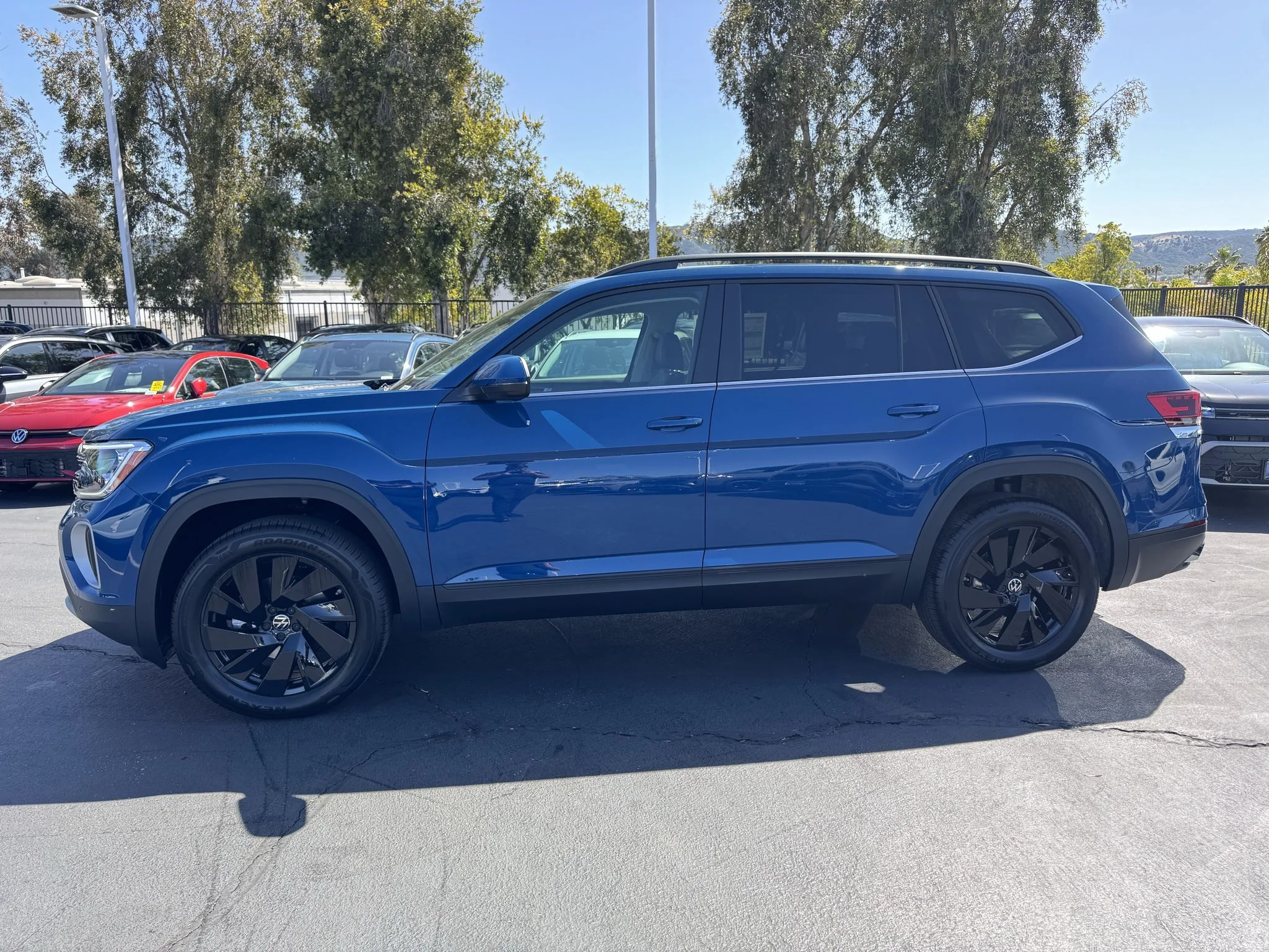 New 2026 Mountain Lake Blue Metallic Volkswagen 2.0T SE w/Technology image 6