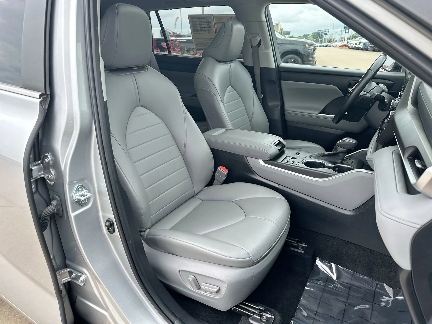 Used 2023 Celestial Silver Metallic Toyota XLE image 25