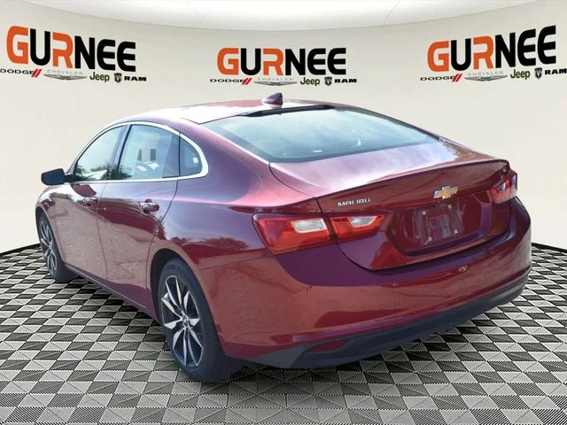 Used 2017 Red Chevrolet LT image 6