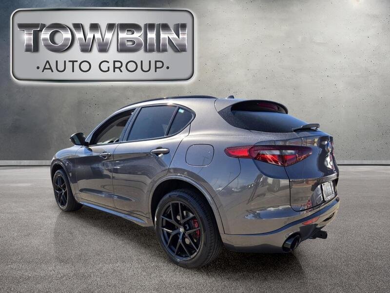 Used 2020 Gray Metallic Alfa Romeo SPORT RWD image 6