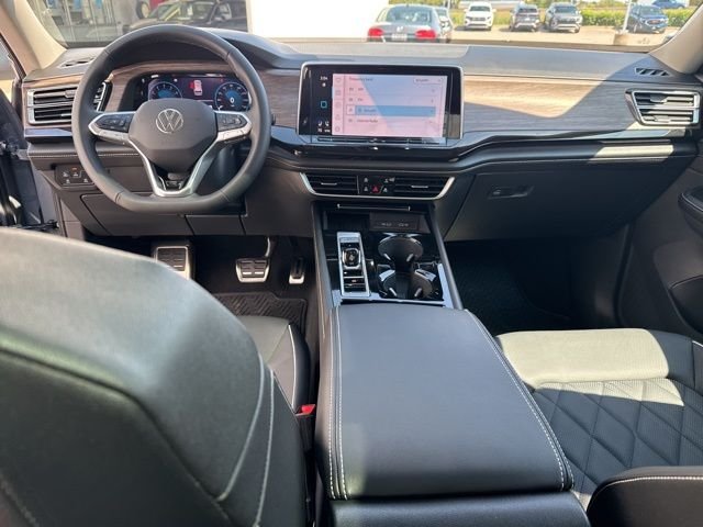 New 2026 Pure Gray Volkswagen 2.0T SEL Premium R-Line image 31