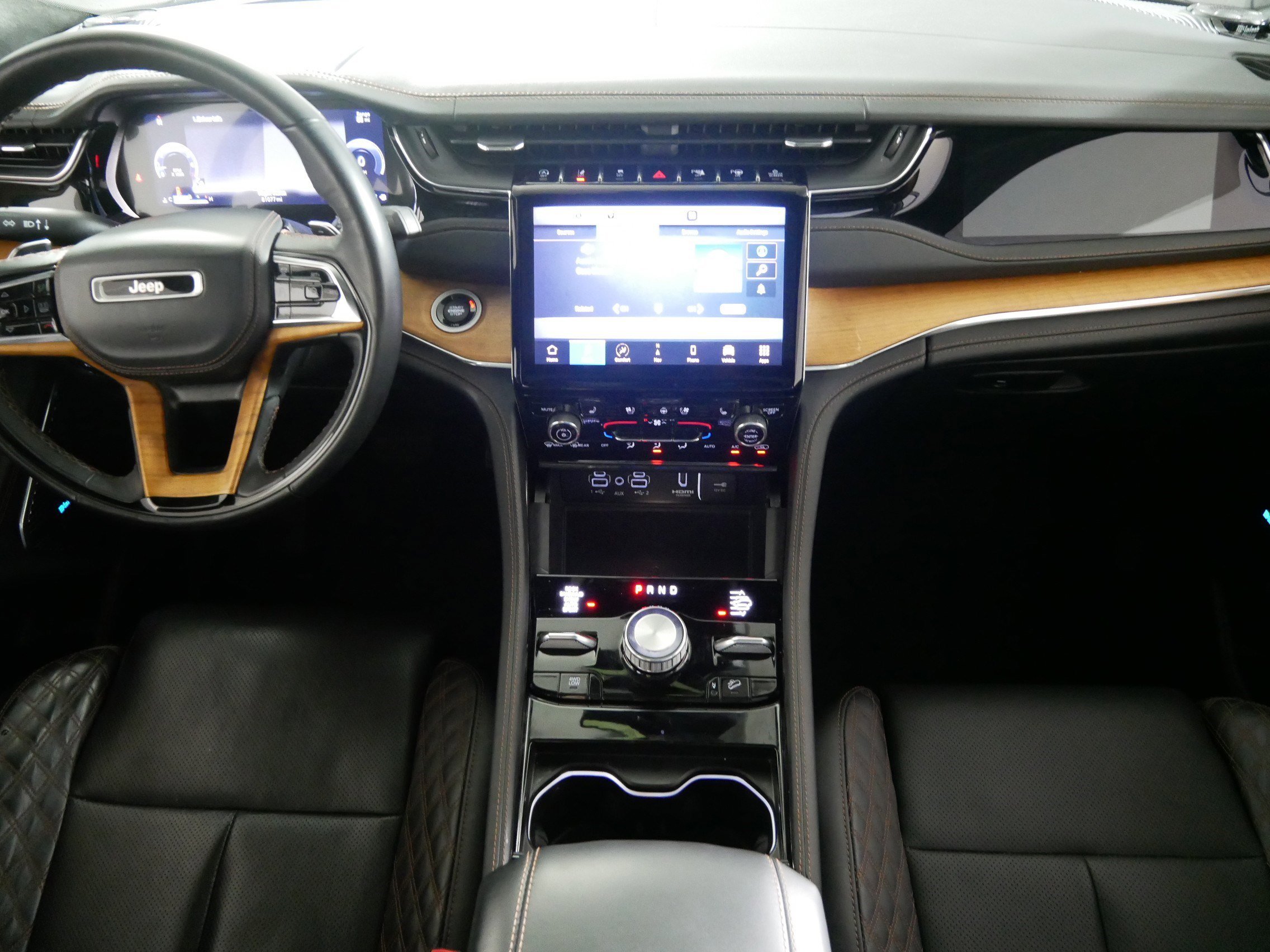 2023 Jeep Grand Cherokee Summit Reserve - Photo 10