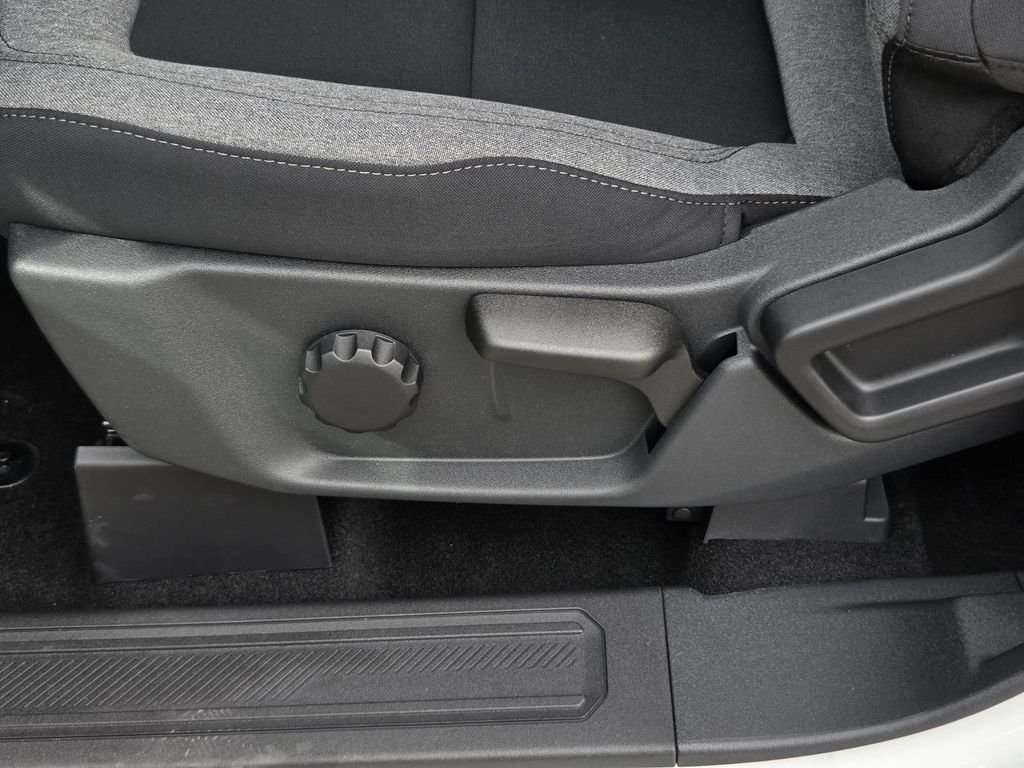 New 2026 Avalanche Gray Ford Base image 13