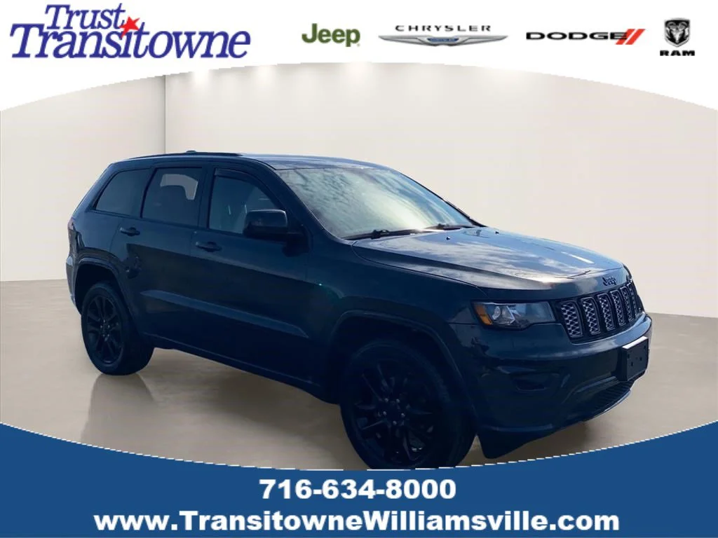 Used 2018 Rhino Clearcoat Jeep Altitude image 1