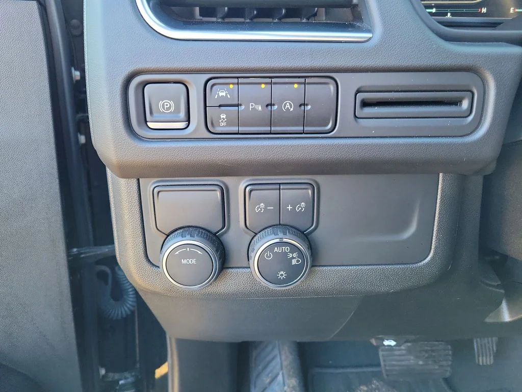 Used 2024 Black Chevrolet LT image 18
