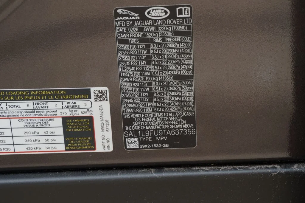 New 2026 Charente Grey Land Rover Dynamic SE image 30