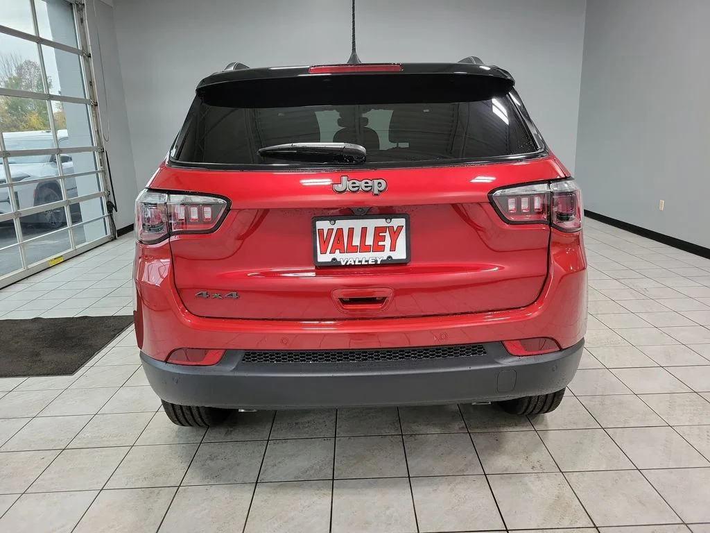 New 2026 Red Hot Pearlcoat Jeep Limited image 6