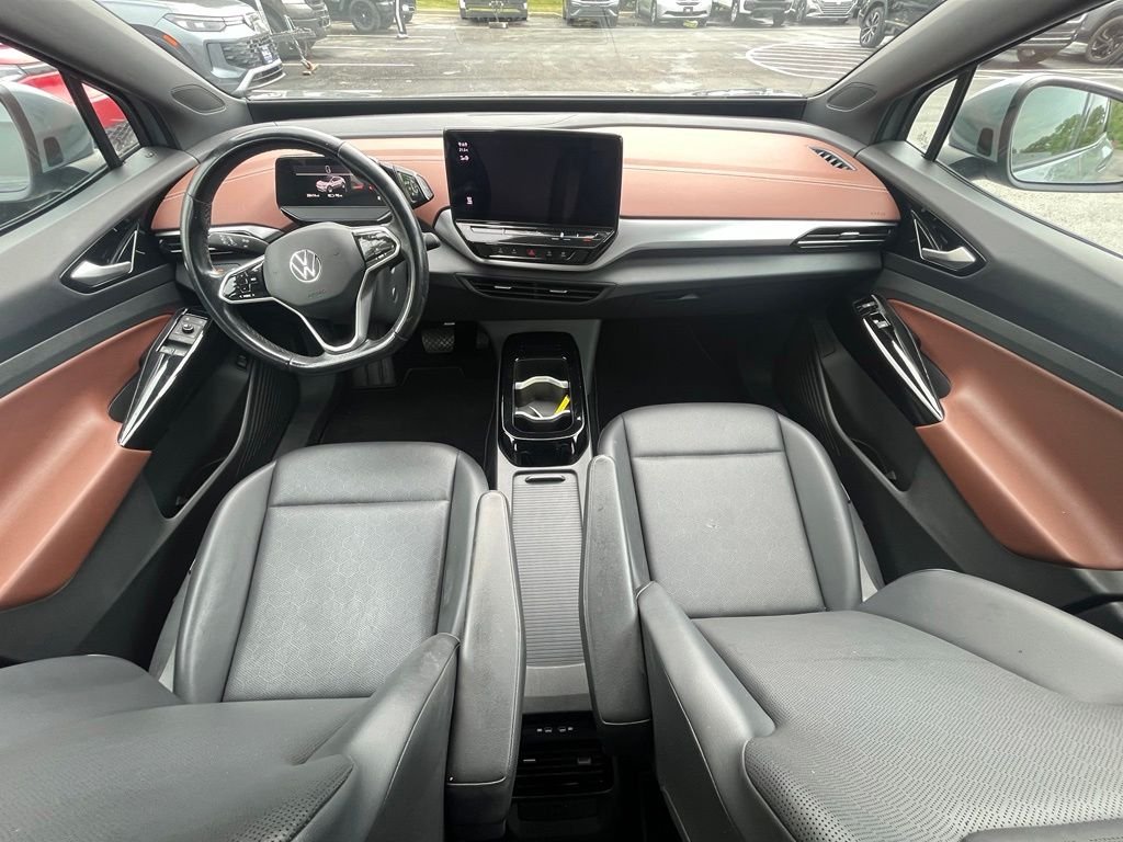 Used 2021 Gray Volkswagen Pro S image 13