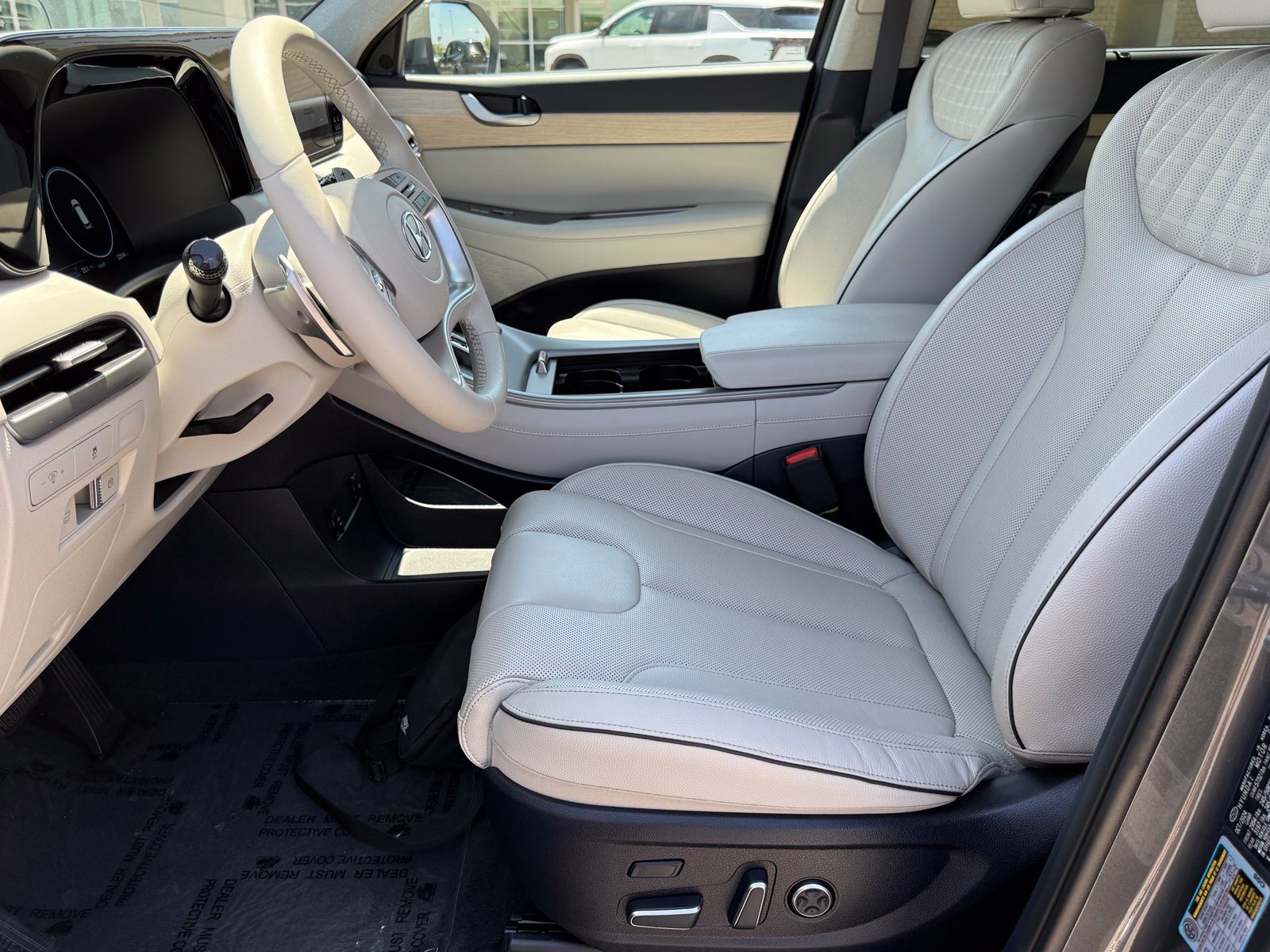 Used 2025 Gray Hyundai Limited image 19