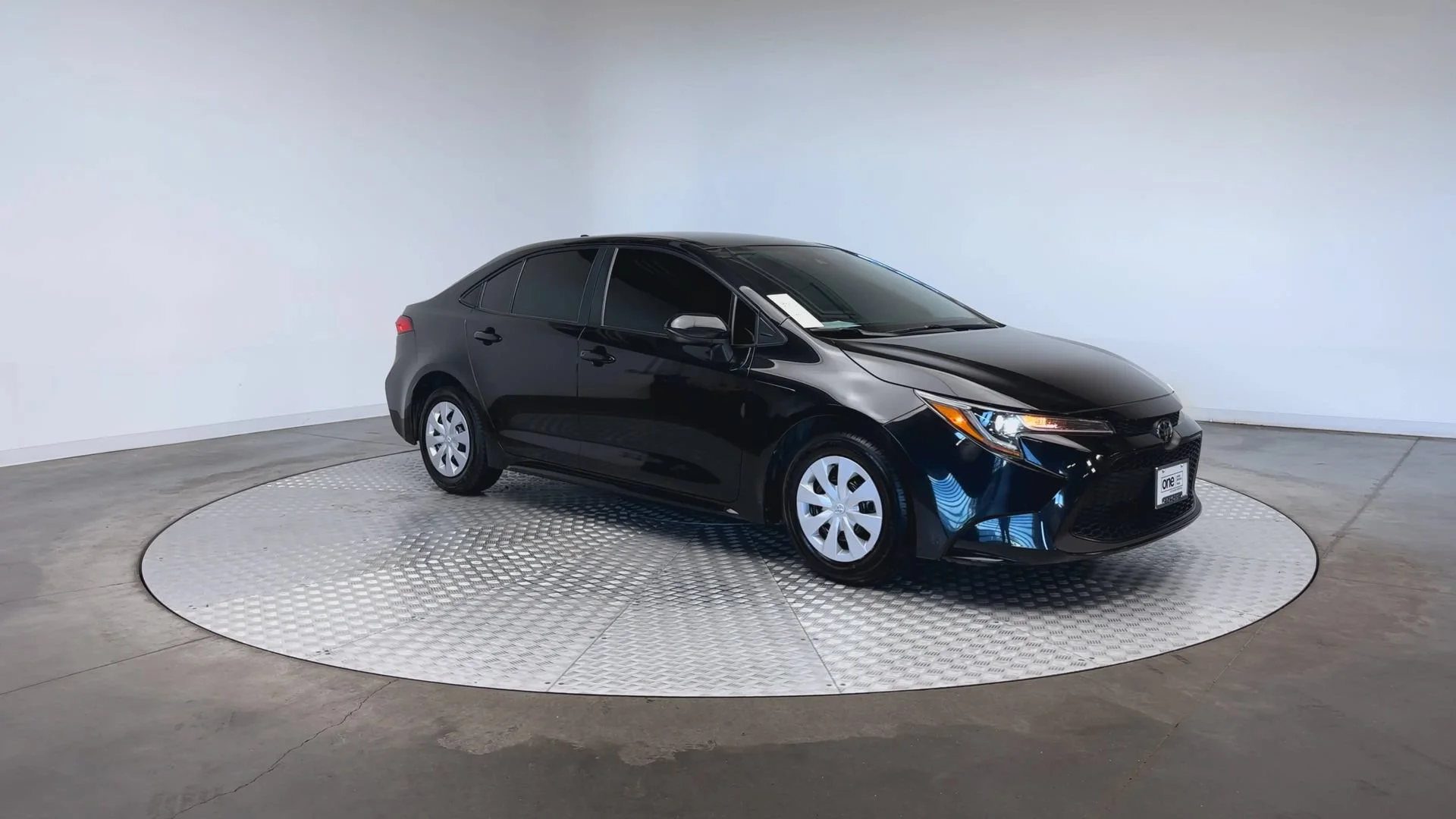 Used 2022 Black Sand Pearl Toyota L image 2