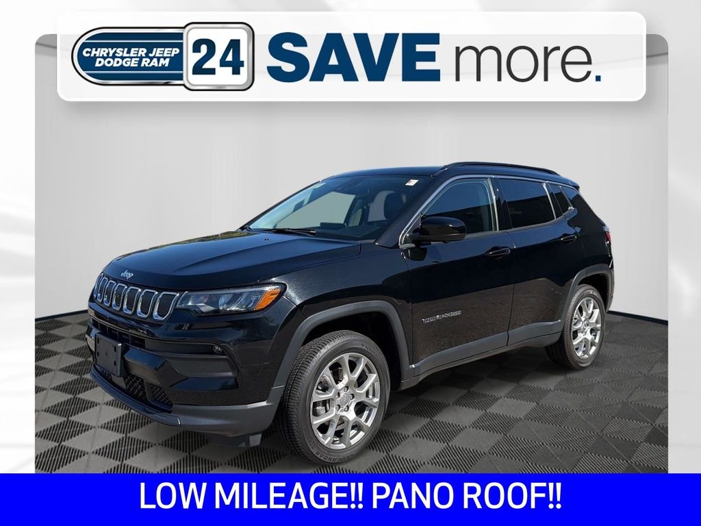 Used 2022 Black Jeep Latitude Lux image 1